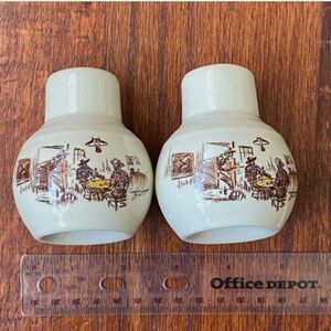 Metlox - Poppytrail - Vernon Frontier days salt and pepper shakers